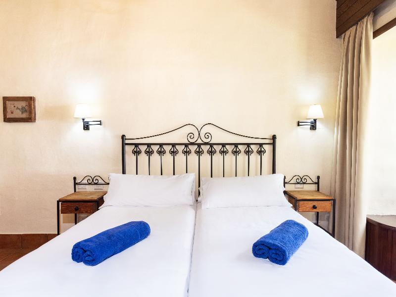 Hotel El Patio image