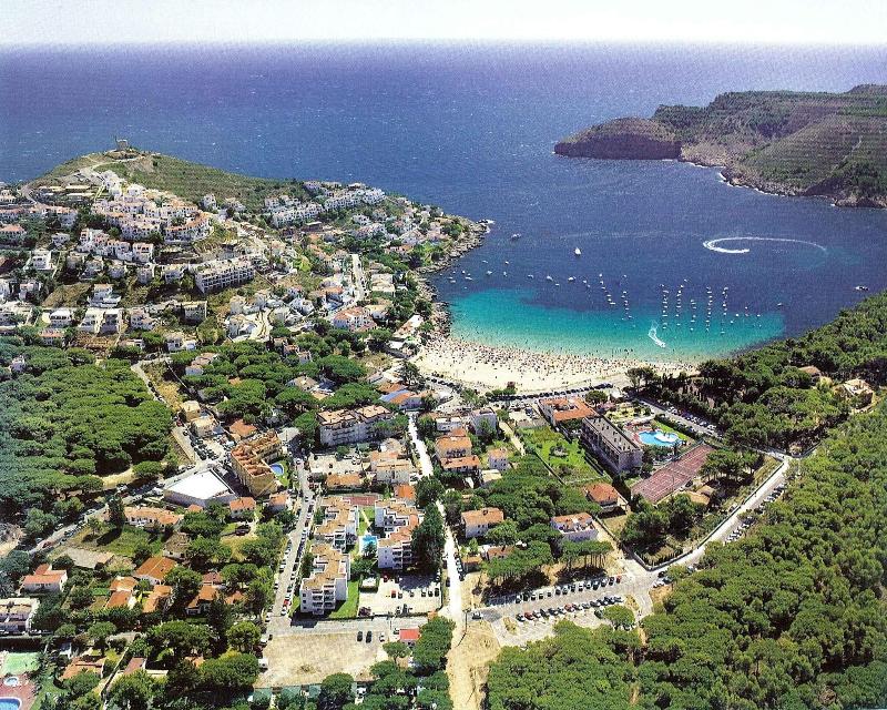 L'Escala Resort image
