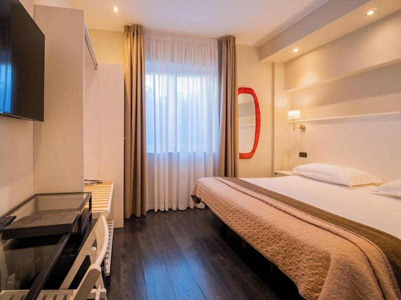 Hotel Central image