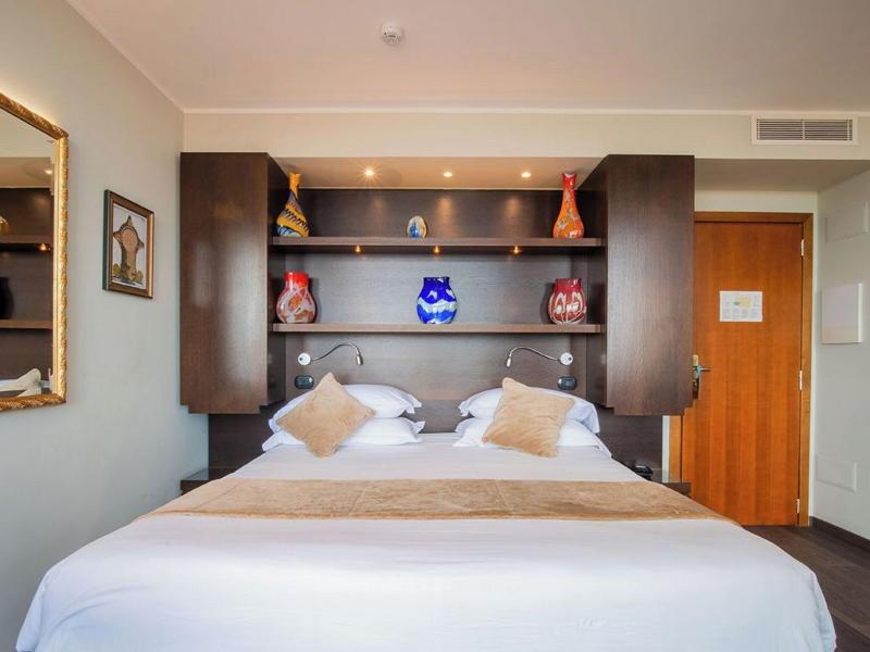 Hotel Central image