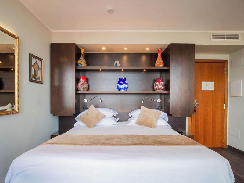 Hotel Central image
