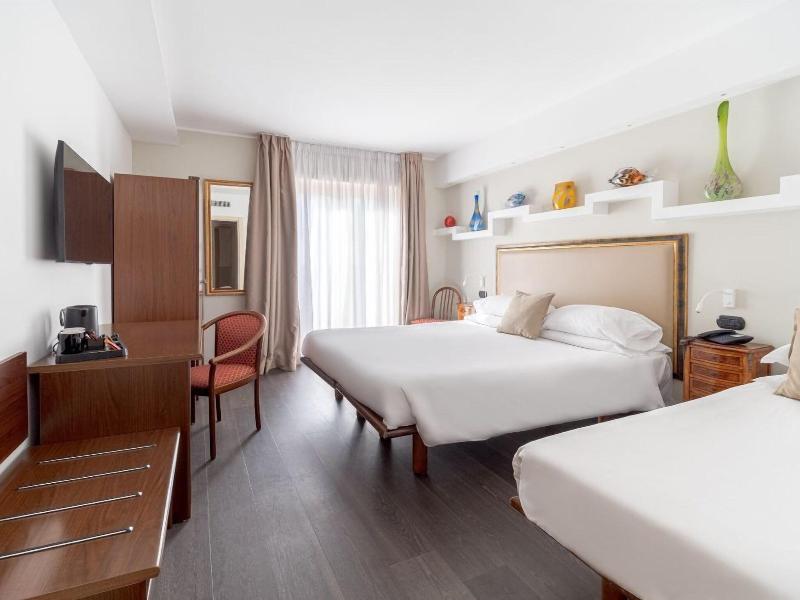 Hotel Central image