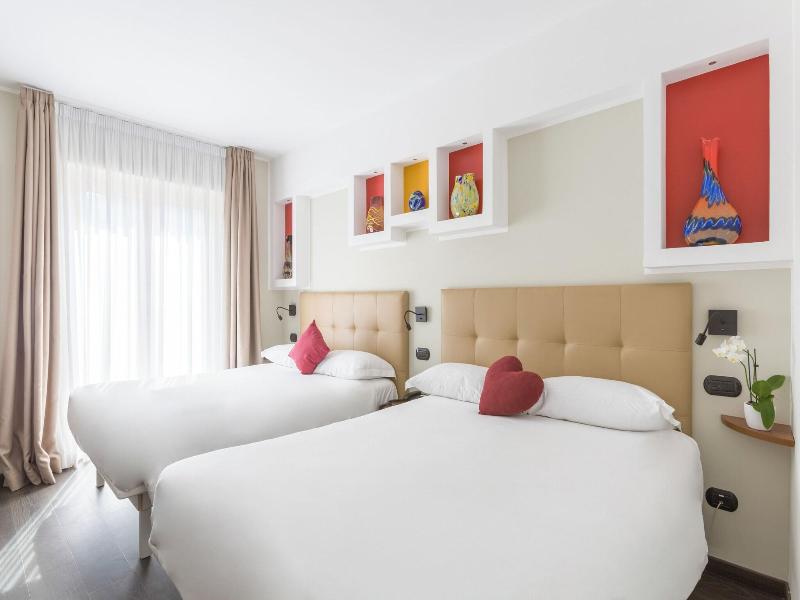 Hotel Central image