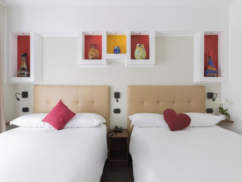 Hotel Central image