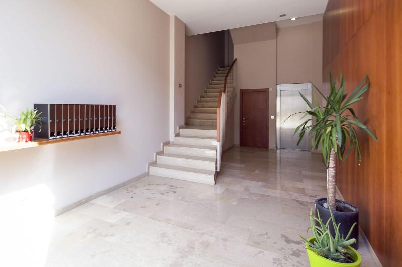 Inside Barcelona Apartments Mercat image