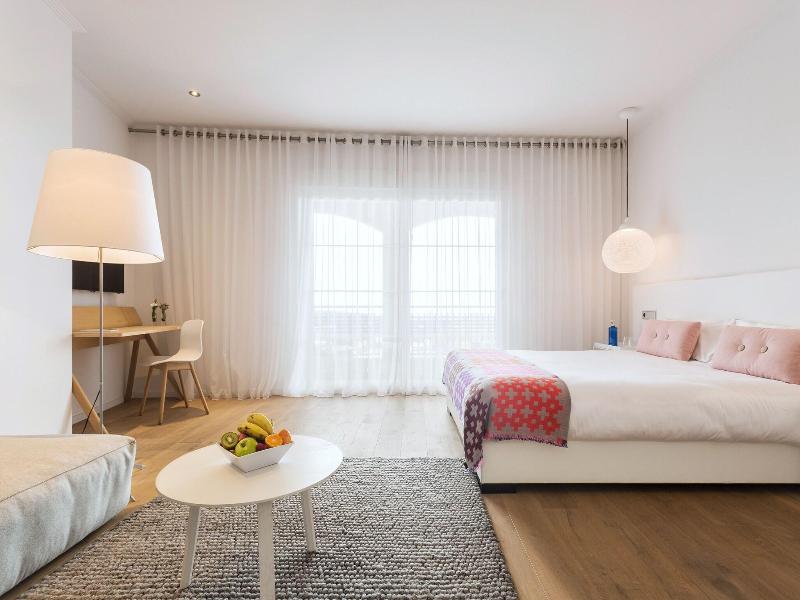 Ama Islantilla Resort image