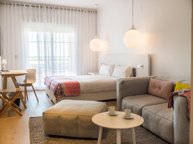 Ama Islantilla Resort image