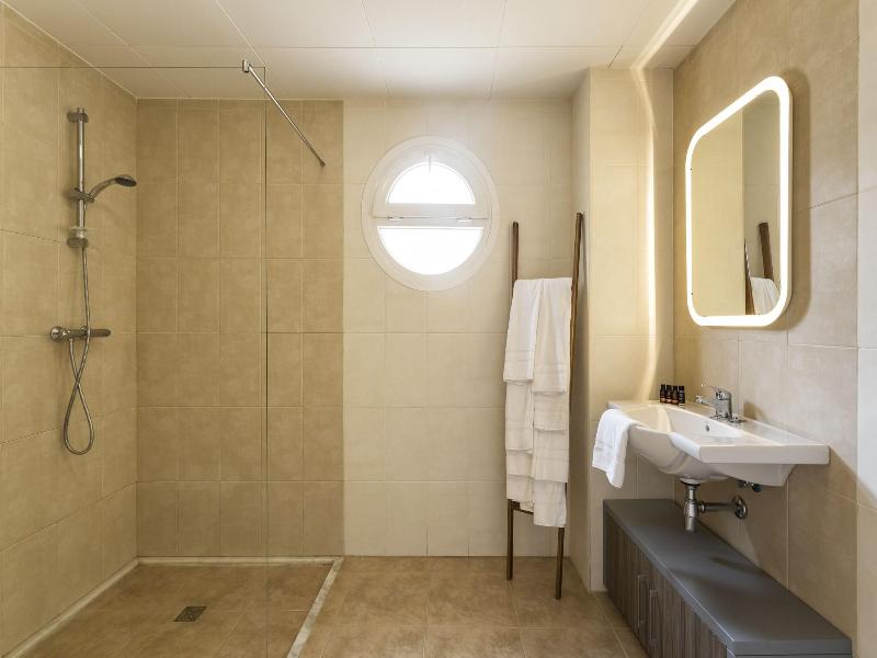 Ama Islantilla Resort image