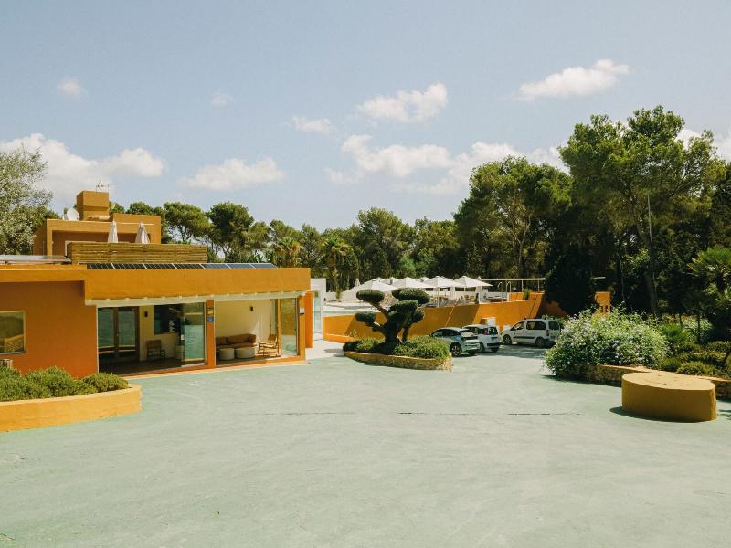 Apartamentos Ses Eufabietes image