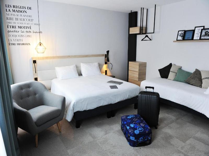 Hotel De France image