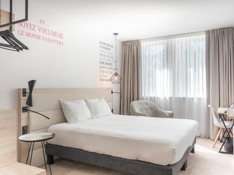 Hotel De France image