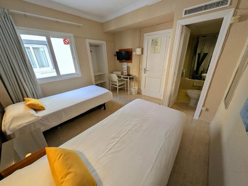 Hostal Mar Del Plata image