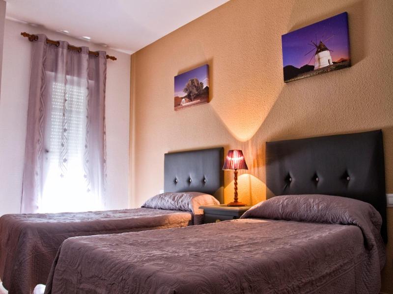 Hostal Rural Alba image