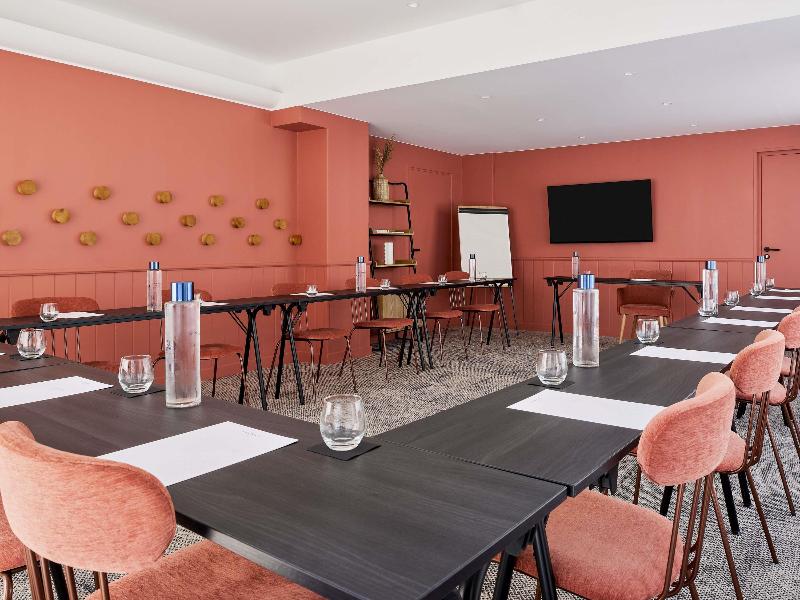 Mercure Saint Raphael Centre Plage image