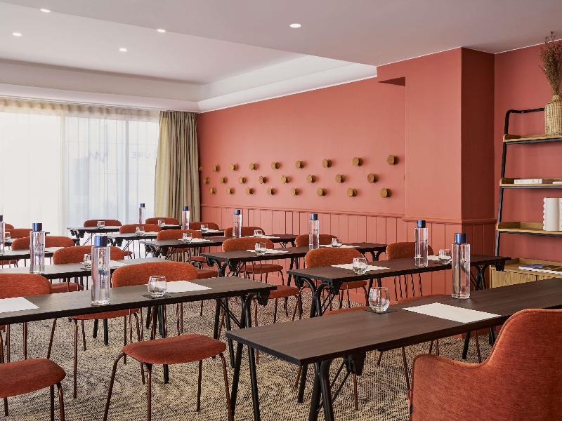 Mercure Saint Raphael Centre Plage image
