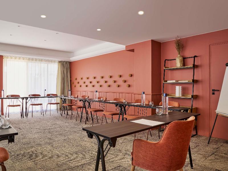 Mercure Saint Raphael Centre Plage image