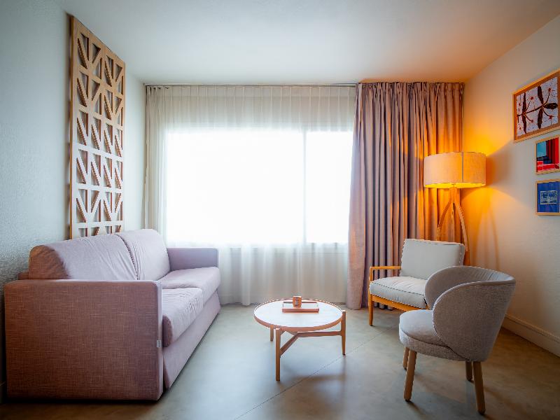 Mercure Saint Raphael Centre Plage image