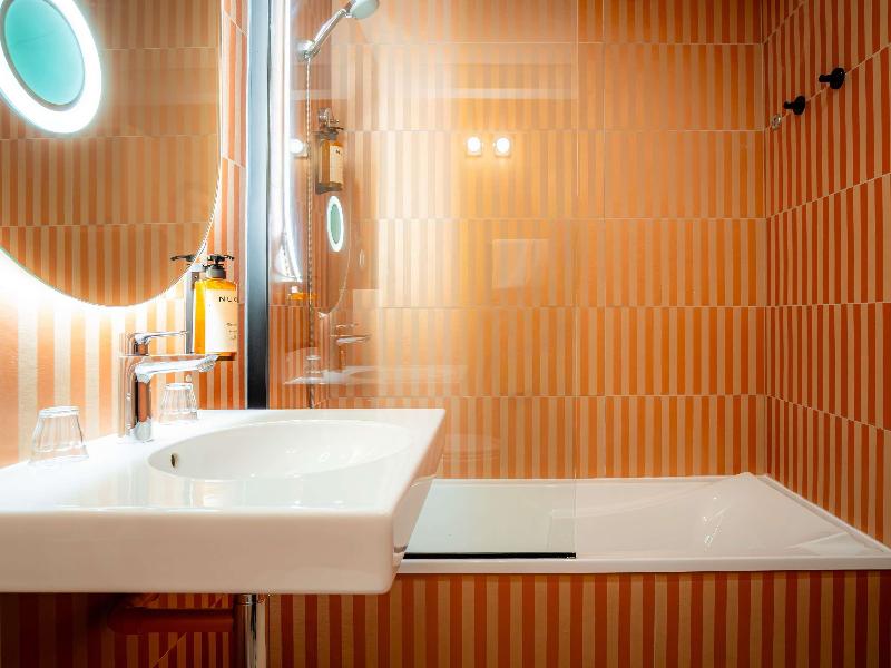 Mercure Saint Raphael Centre Plage image