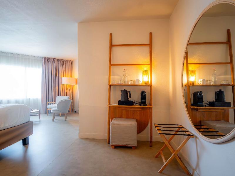 Mercure Saint Raphael Centre Plage image