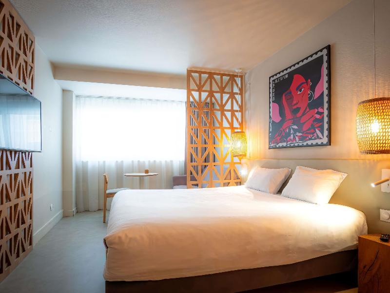 Mercure Saint Raphael Centre Plage image