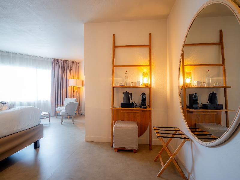 Mercure Saint Raphael Centre Plage image