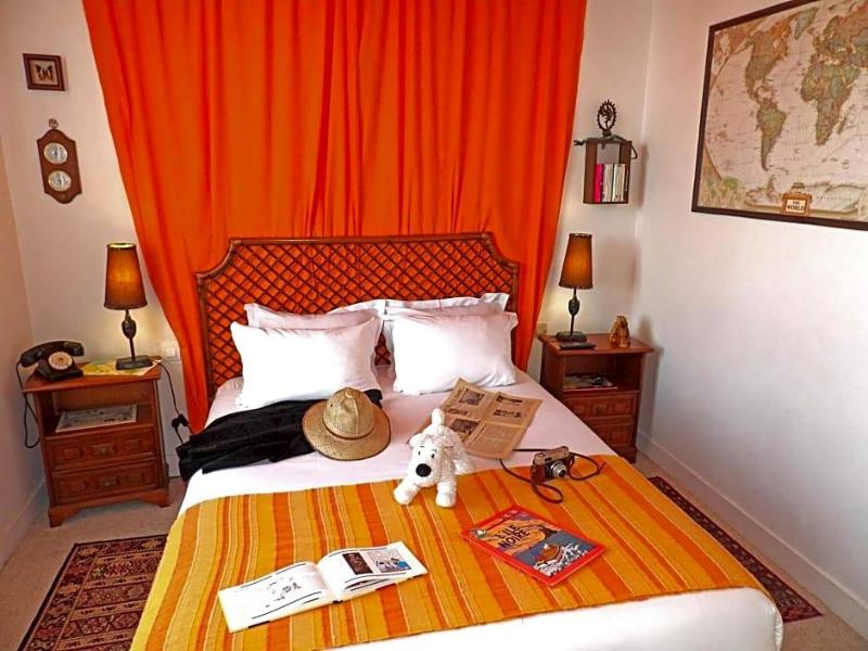 Detective Hotel image