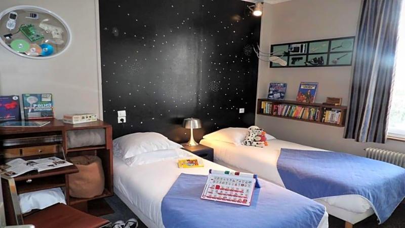 Detective Hotel image