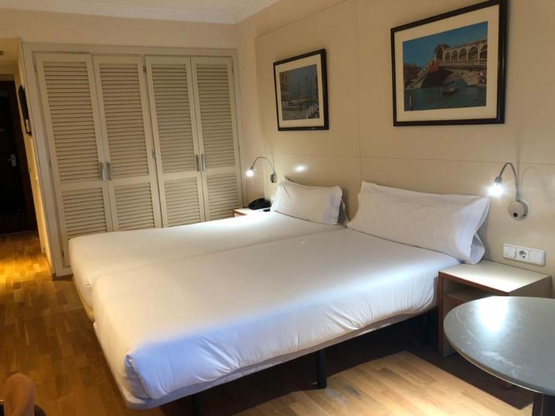 Hotel Urpi image