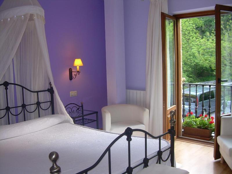 Hotel Cosgaya image
