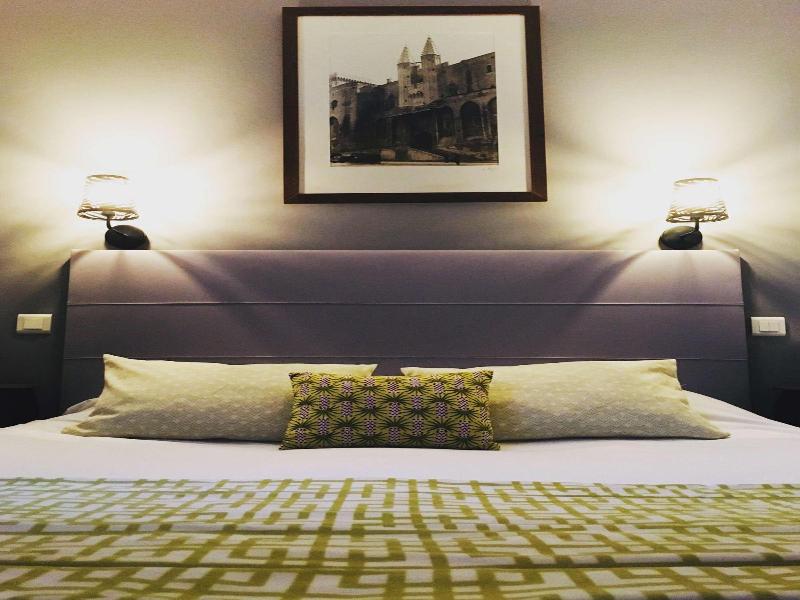 Brit Hotel Acacias image