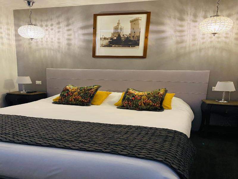 Brit Hotel Acacias image