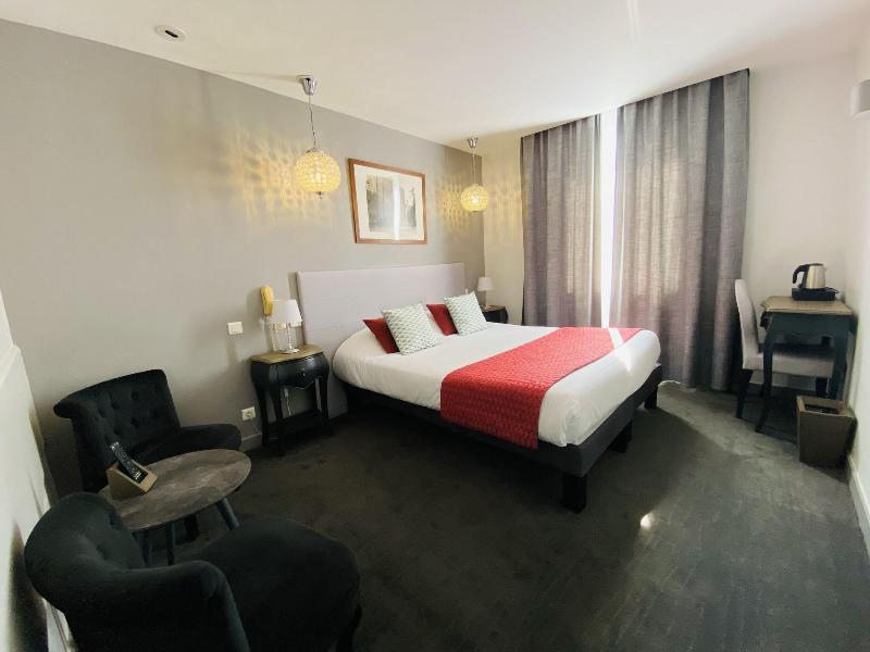 Brit Hotel Acacias image