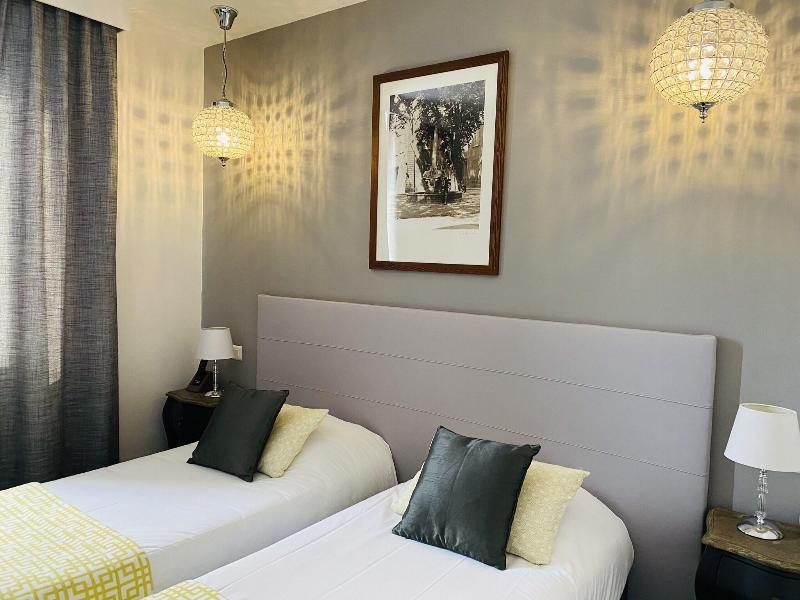Brit Hotel Acacias image