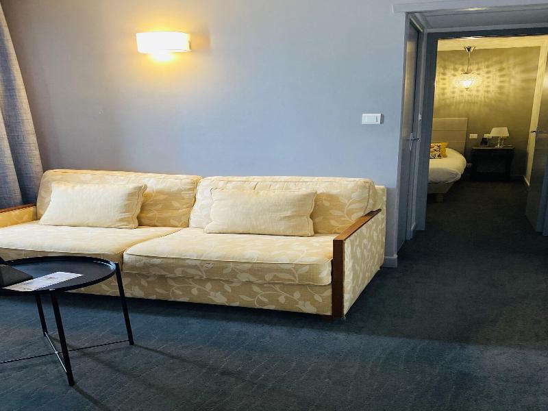 Brit Hotel Acacias image