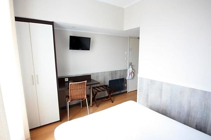 Hotel De La Rade image