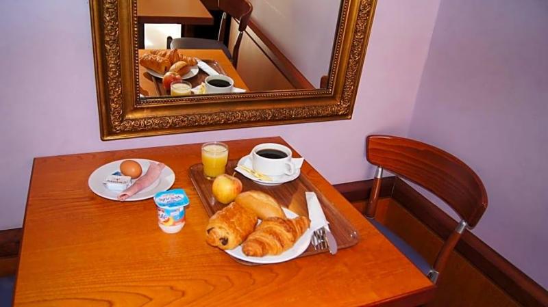 Hotel De La Rade image