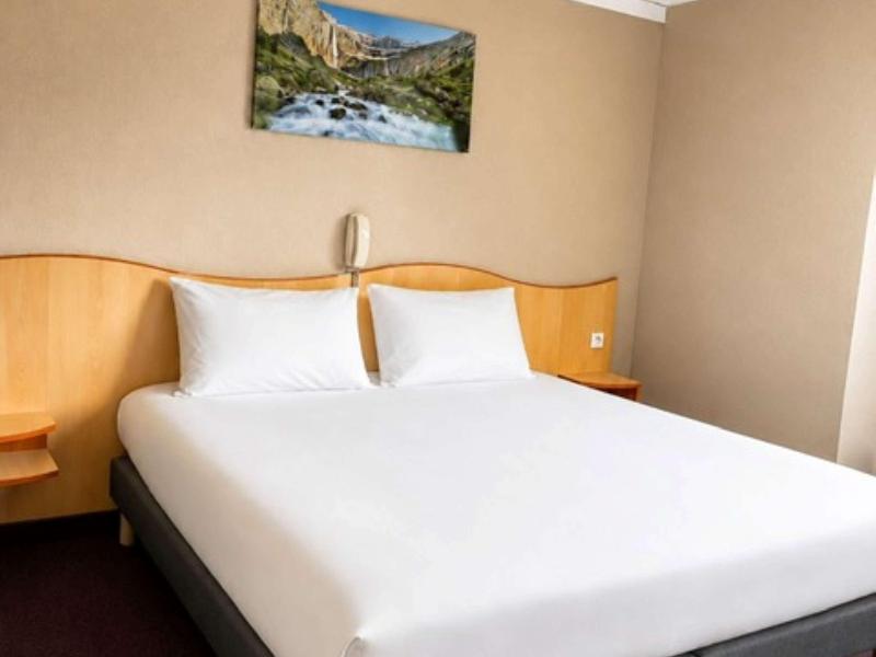 Hotel Saint Georges Lourdes Pyrenees image