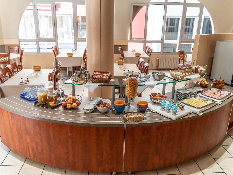 Hotel Saint Georges Lourdes Pyrenees image