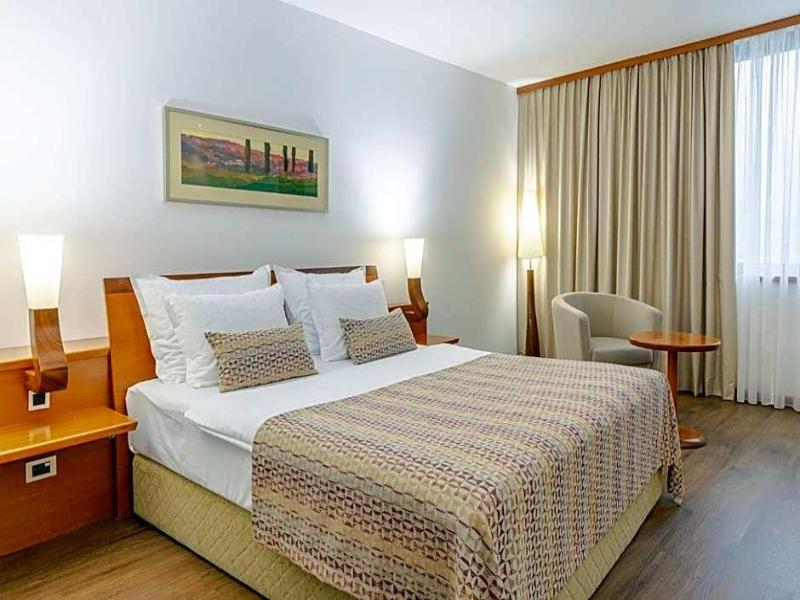 Perla Casino & Hotel image