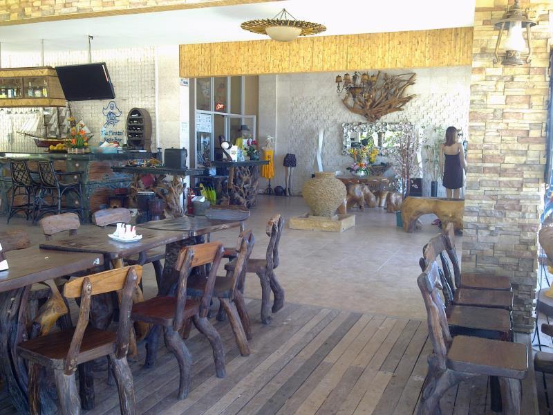 Malapascua Legend Water Sports and Resort