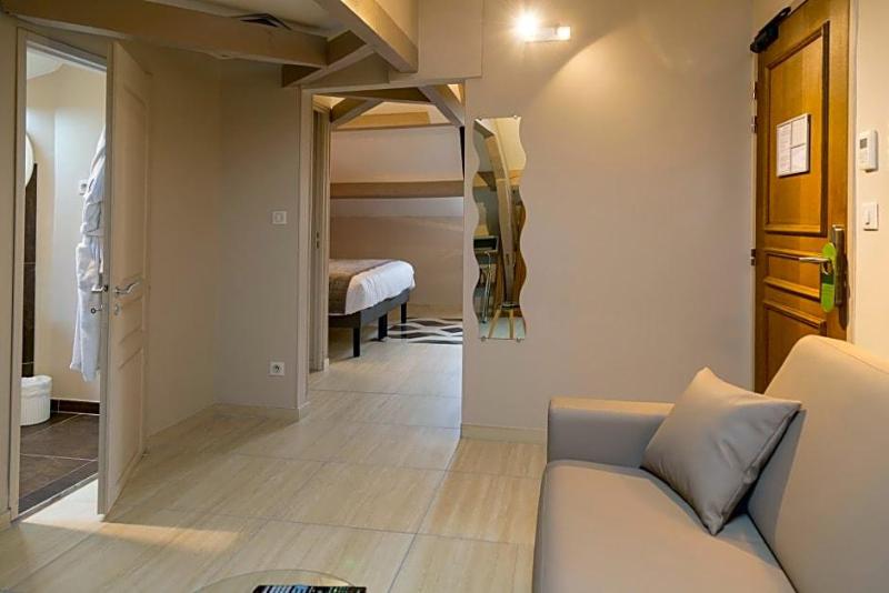Hotel Jean Moët image