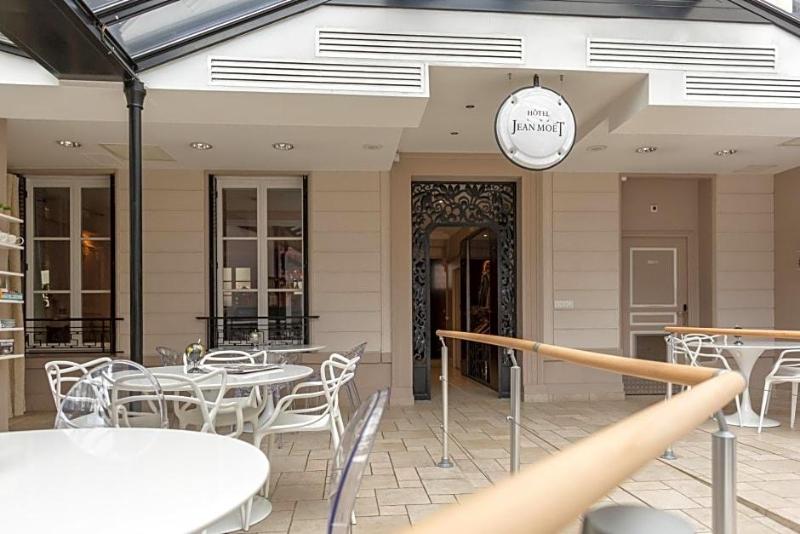 Hotel Jean Moët image