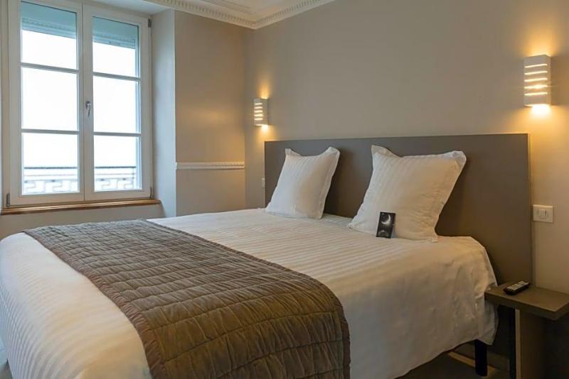 Hotel Jean Moët image