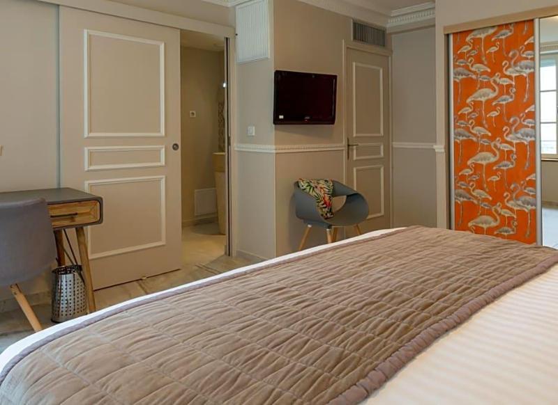 Hotel Jean Moët image