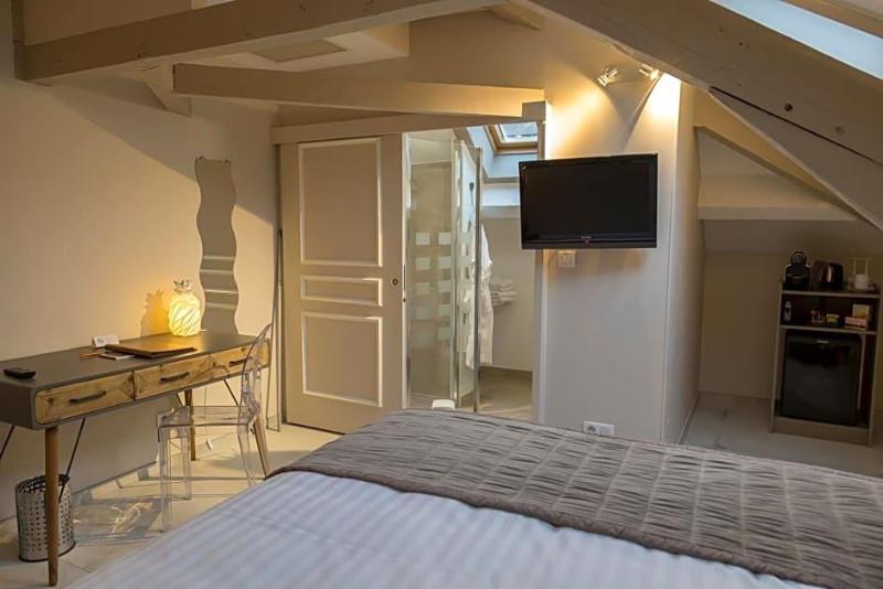 Hotel Jean Moët image