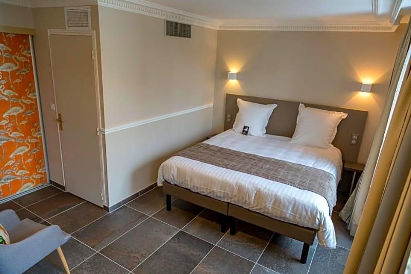 Hotel Jean Moët image