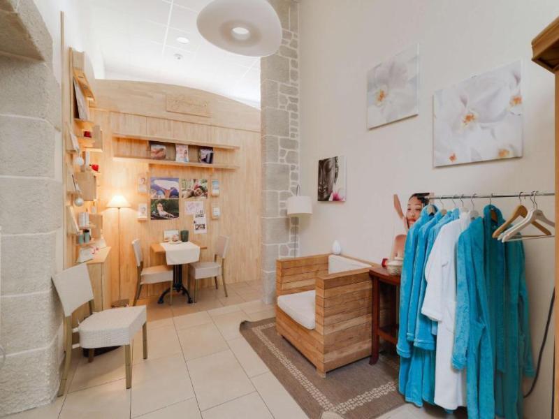 Brit Hotel Cancale image
