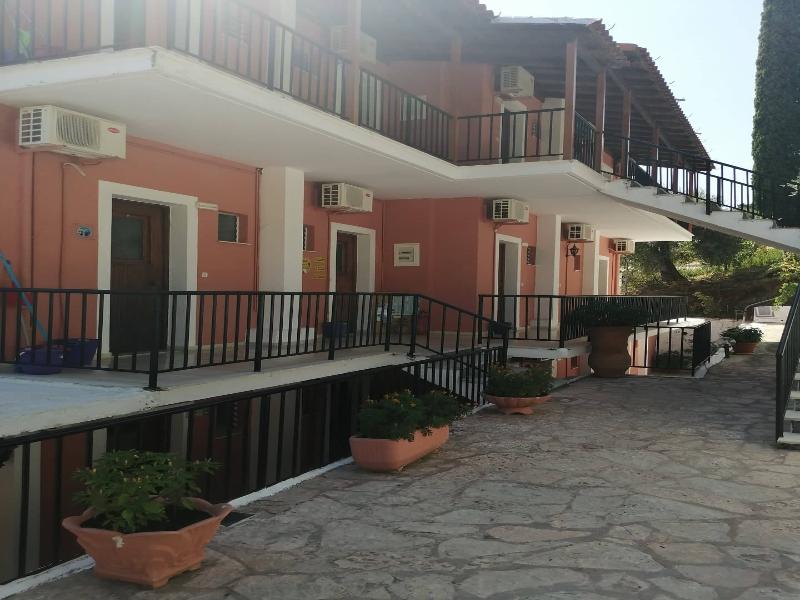 Aronis Apartments image