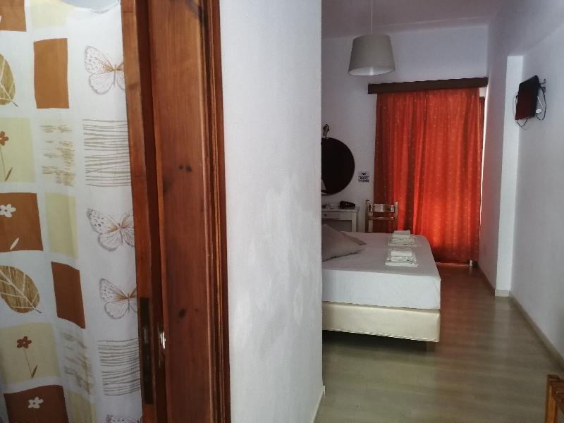 Aronis Apartments image