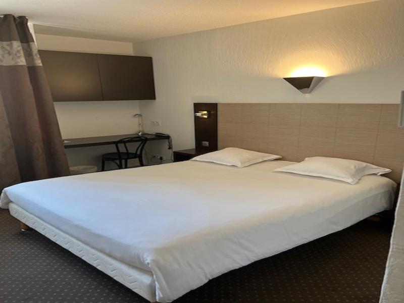 Adonis Arc Hotel AIX image